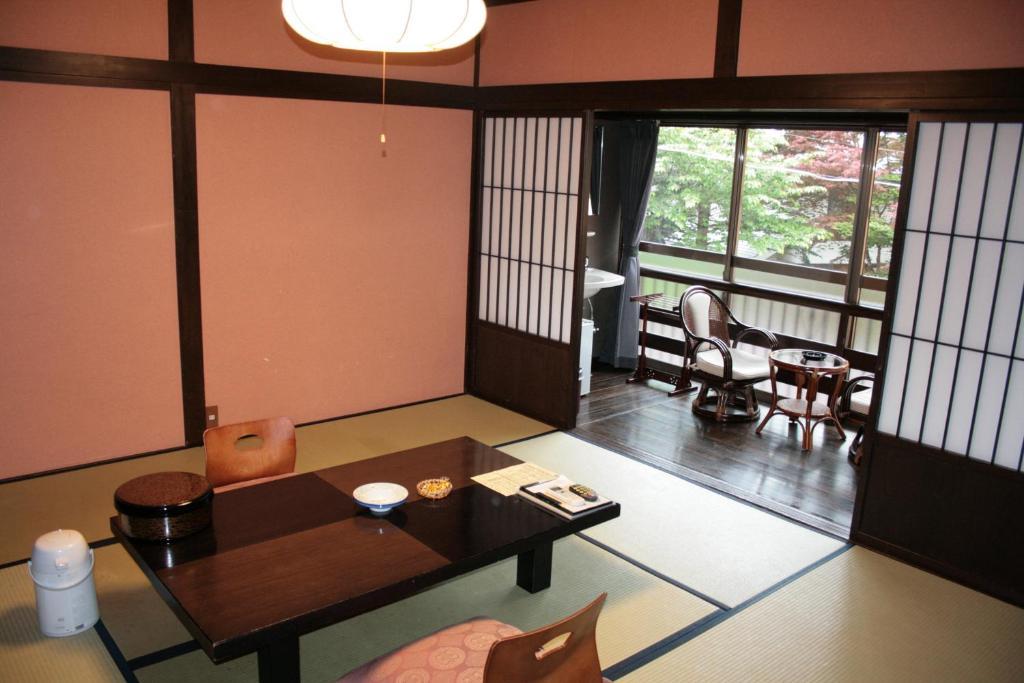 三国峠温泉　御宿本陣 湯沢市 部屋 写真